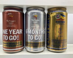 BCS054 FOSTERS LAGER SYDNEY 2000 SET 3 CANS (1999) AUSTRALIA 9 EURO